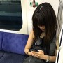 #003「妊婦マークがあるなら生理痛マークもあればいいのに」。26歳の私が電車で感じた「隠れ弱者」の気持ち。| 橋本 紅子の「常識」と「パンク」の狭間で、自由を生み出すヒント。